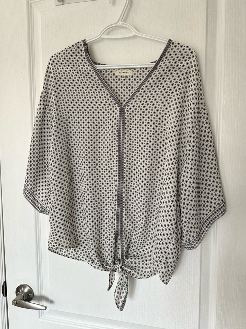 Max Studio Cream and Black Printed Tie-Front Tunic Top